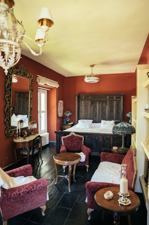 Vendre des meubles à un antiquaire : 5 étapes pour une transaction bénéfique